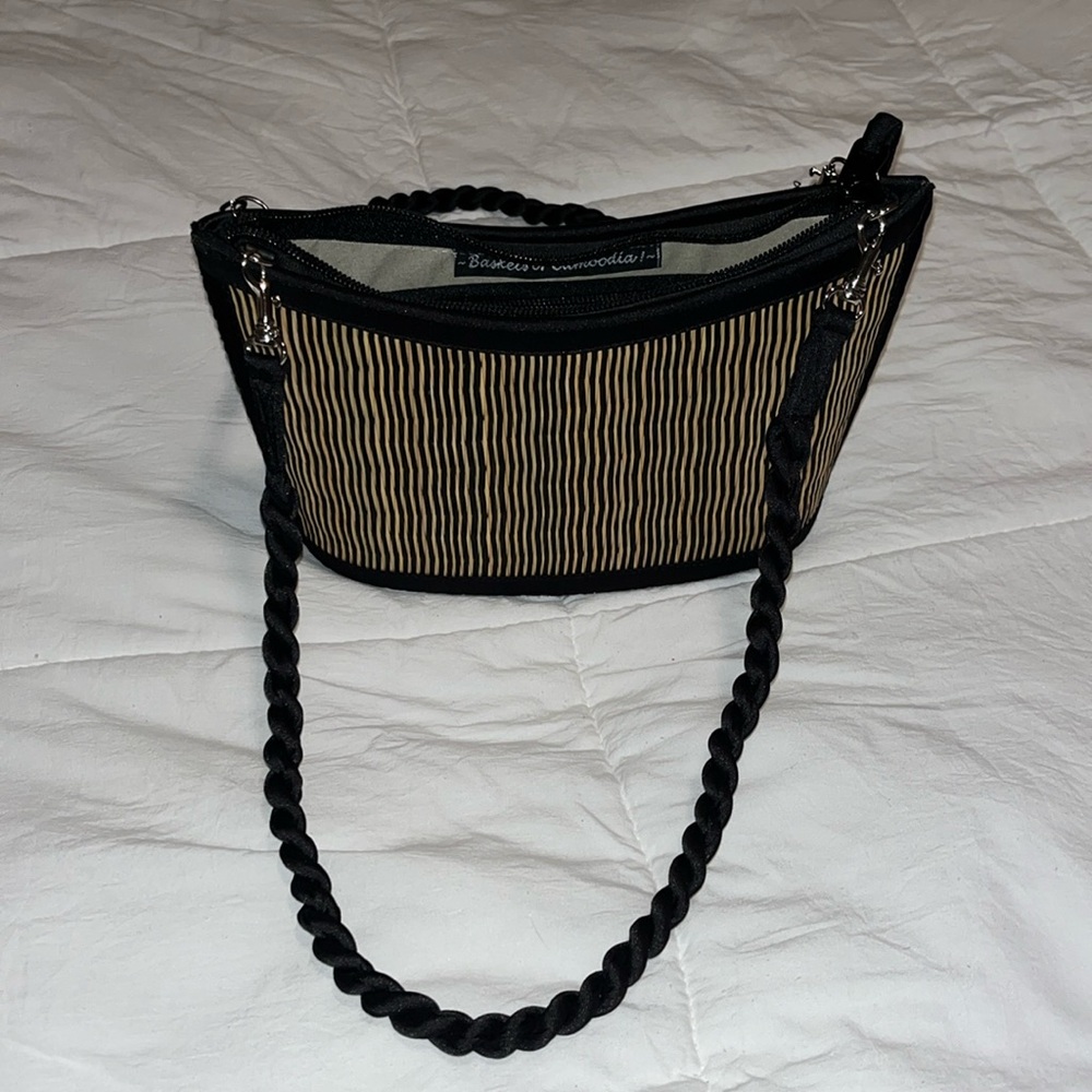 Baskets of Cambodia NWOT! Small basket bag with removable straps.